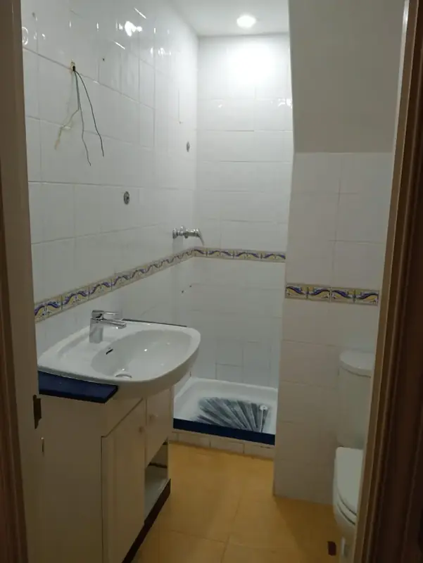 Antes de la reforma de Reforma de Cuarto de Baño Moderno en Jerez de la Frontera - Reformas Jiea